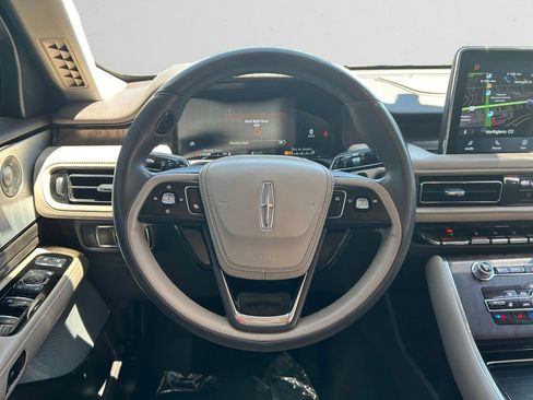 Used 2022 Lincoln Aviator Reserve w/ Equipment Group 201A AWD/4WD image 14