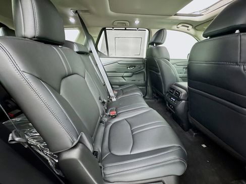 New 2026 Honda Pilot Touring image 37