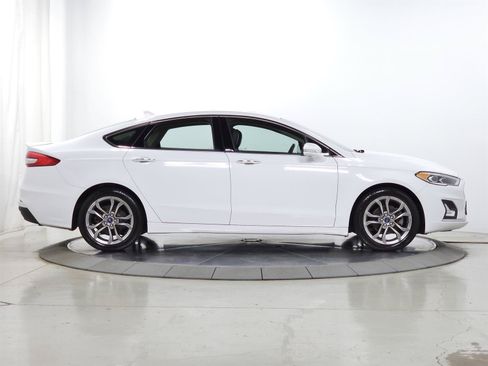 Used 2020 Ford Fusion Titanium FWD image 10