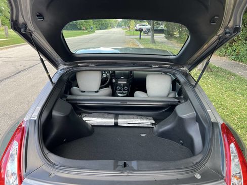 Used 2009 Nissan 370Z Touring w/ Sport Pkg image 8