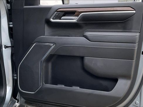 Used 2024 Chevrolet Silverado 1500 RST image 22