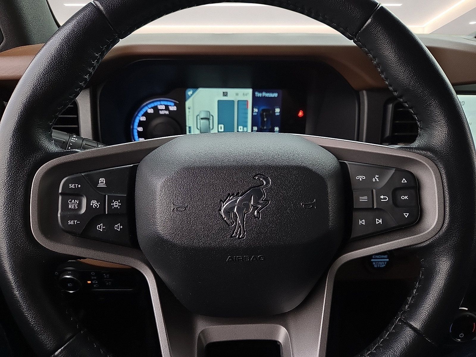 Used 2024 Ford Bronco Outer Banks AWD/4WD image 24
