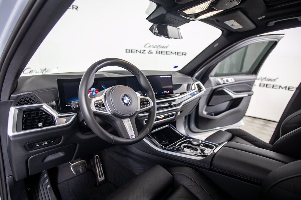 Used 2025 BMW X5 sDrive40i w/ M Sport Package RWD image 20