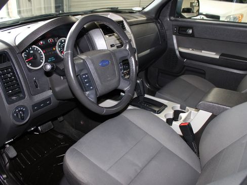 Used 2012 Ford Escape XLT FWD image 25