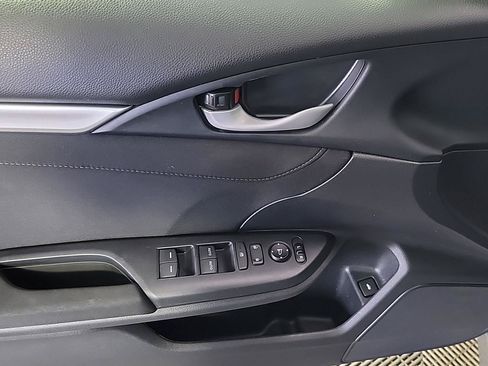 Certified 2020 Honda Civic EX image 33