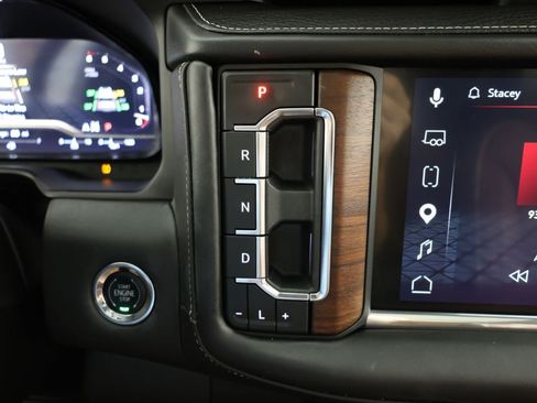 Used 2023 GMC Yukon Denali Ultimate w/ LPO, Floor Liner Package AWD/4WD image 6