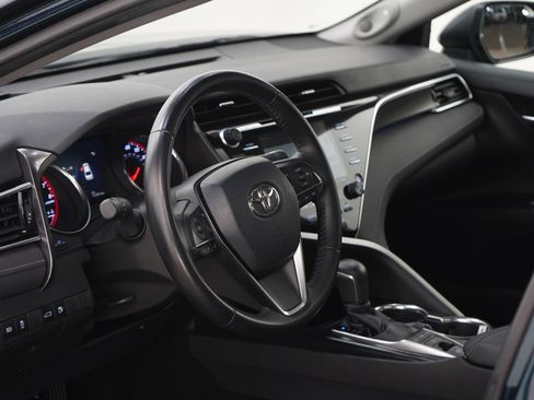 Used 2018 Toyota Camry XSE image 22
