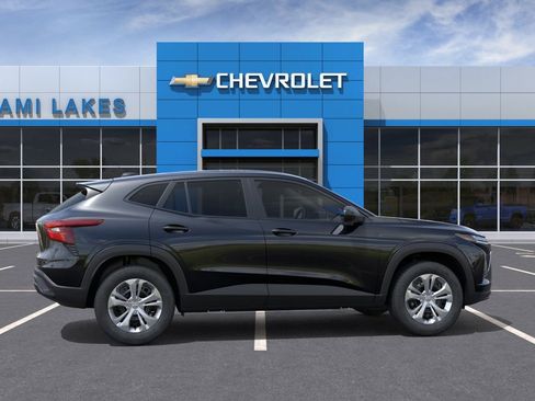 New 2026 Chevrolet Trax LS FWD image 5