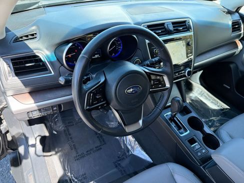 Used 2019 Subaru Outback 2.5i Limited AWD/4WD image 10