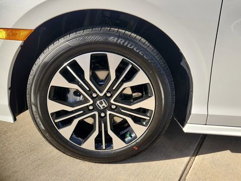 New 2026 Honda Odyssey Elite image 12