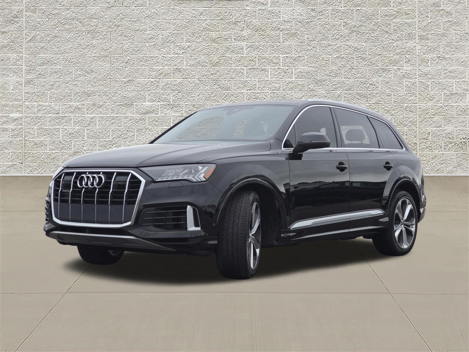 Certified 2023 Audi Q7 3.0T Prestige w/ Prestige Package AWD/4WD image 3