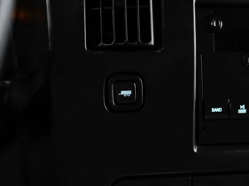 Used 2014 Chevrolet Express 2500 w/ Cold Climate Package RWD image 26