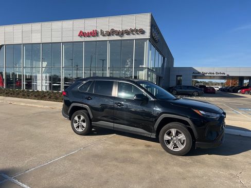 Used 2024 Toyota RAV4 XLE image 6