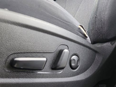 Used 2022 Hyundai Santa Fe SEL image 33