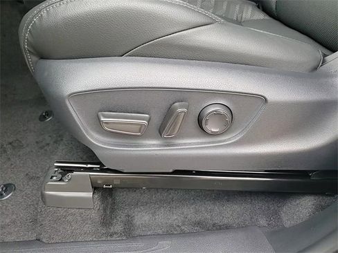 New 2025 Toyota Tacoma TRD Off-Road image 12