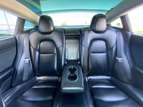 Used 2021 Tesla Model 3 Standard Range Plus RWD image 18