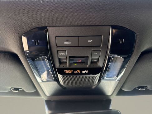 Used 2024 Lexus GX 550 w/ Accessory Package (Z1) image 22