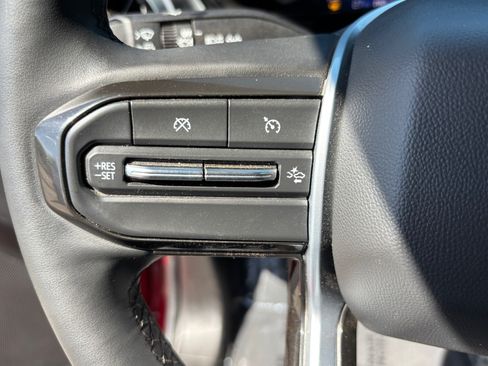 Used 2023 Chevrolet Colorado LT w/ LT Convenience Package II AWD/4WD image 22