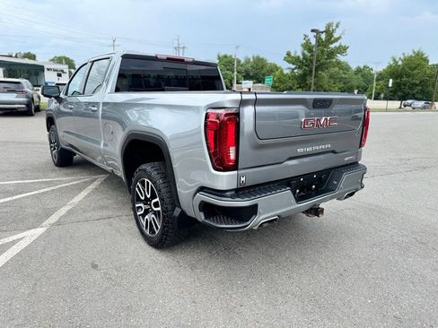 Used 2023 GMC Sierra 1500 AT4 w/ AT4 Preferred Package AWD/4WD image 4