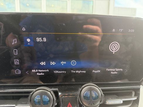 Used 2025 Chevrolet TrailBlazer LT image 7