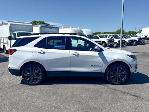 Certified 2023 Chevrolet Equinox RS w/ RS Leather Package AWD/4WD image 8
