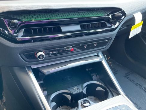New 2026 BMW 330i Sedan w/ M Sport Package RWD image 18