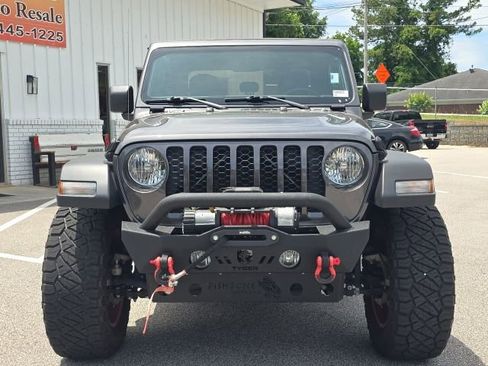 Used 2021 Jeep Gladiator Sport AWD/4WD image 7