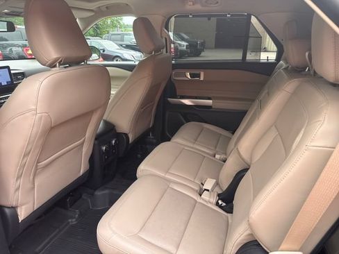 Certified 2021 Ford Explorer Limited w/ Equipment Group 301A AWD/4WD image 14