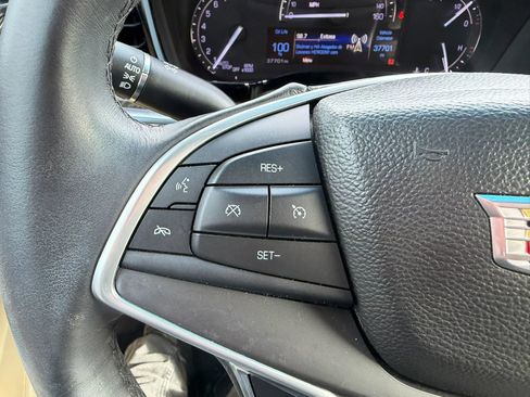 Used 2017 Cadillac XT5 FWD image 20