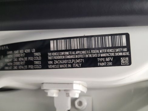 Used 2020 Jeep Renegade Altitude FWD image 33