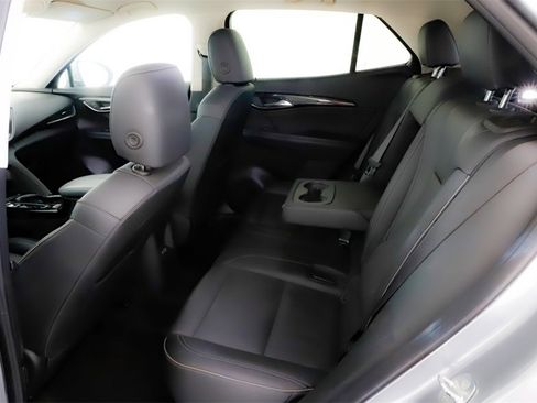 Used 2023 Buick Envision Essence image 26