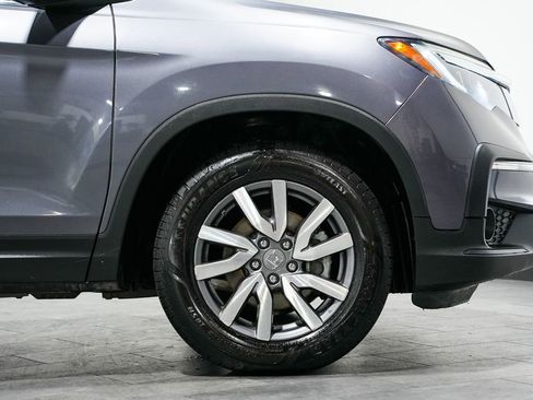 Used 2021 Honda Pilot EX image 9
