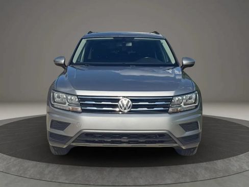 Used 2019 Volkswagen Tiguan SE w/ Panoramic Sunroof Package FWD image 8