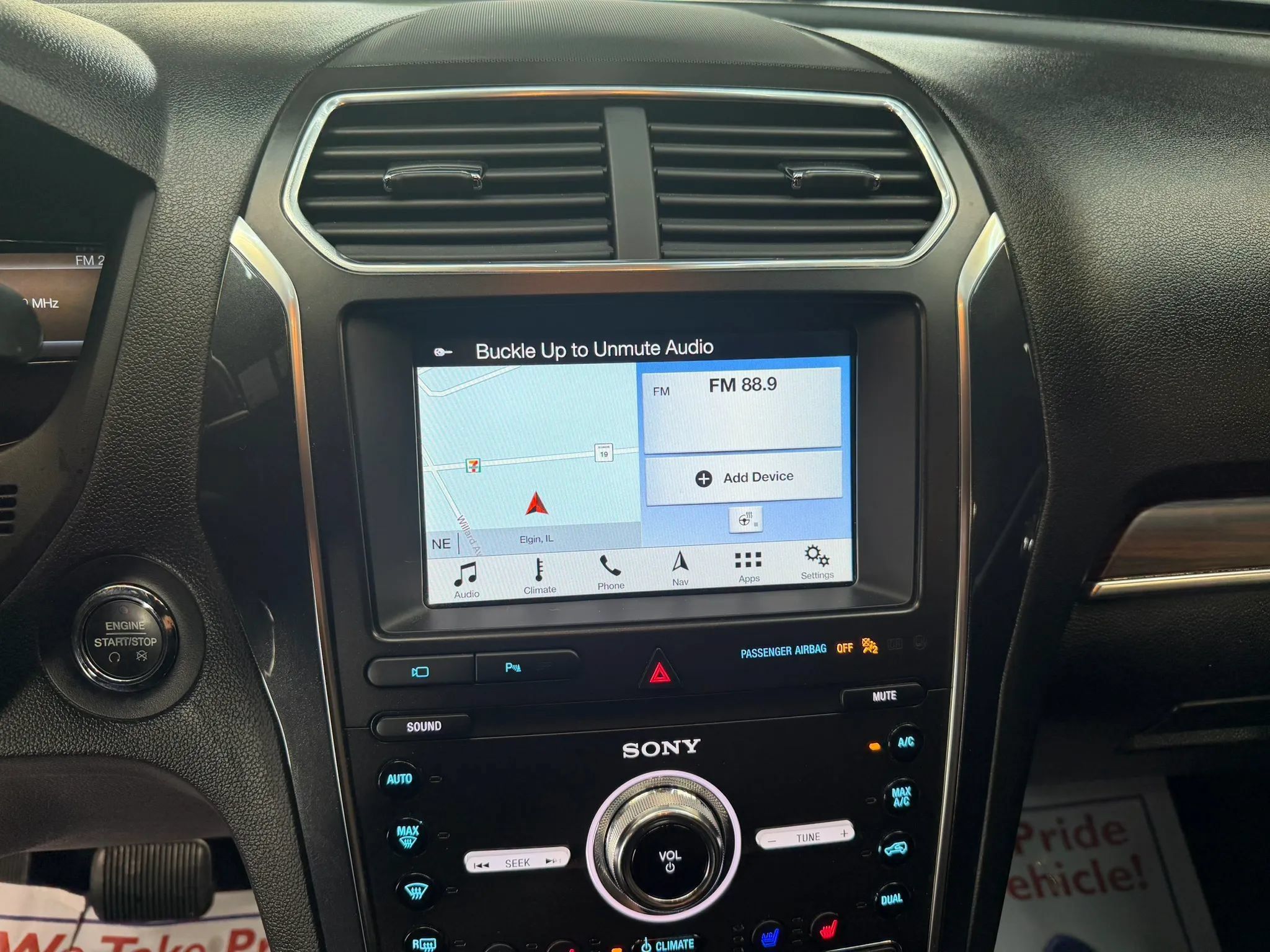 Used 2019 Ford Explorer Limited w/ Class III Trailer Tow Package FWD image 23