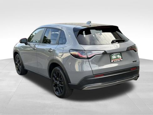 Used 2023 Honda HR-V Sport image 6