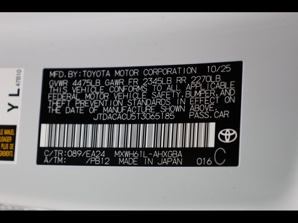 New 2026 Toyota Prius Plug-In Hybrid FWD image 28