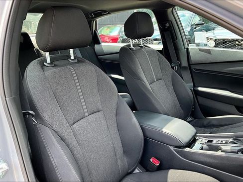 Used 2025 Honda Accord Sport image 6