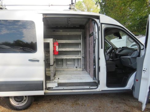Used 2017 Ford Transit 250 130 Medium Roof RWD image 31
