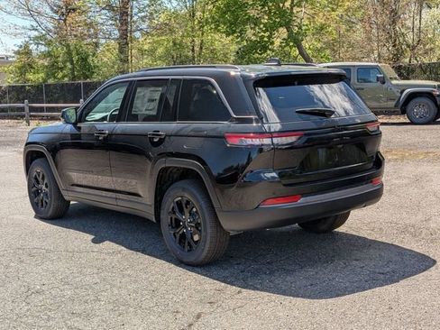 New 2026 Jeep Grand Cherokee Altitude AWD/4WD image 5