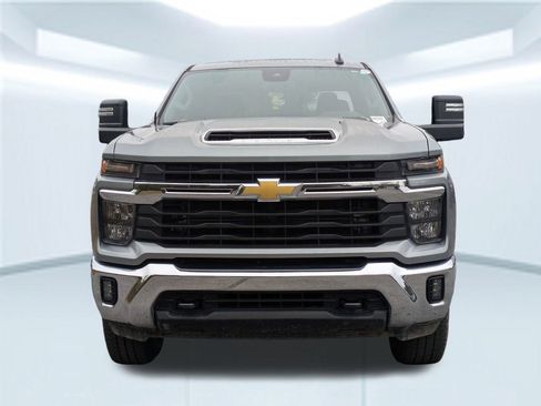 Used 2024 Chevrolet Silverado 3500 LT w/ Convenience Package image 10