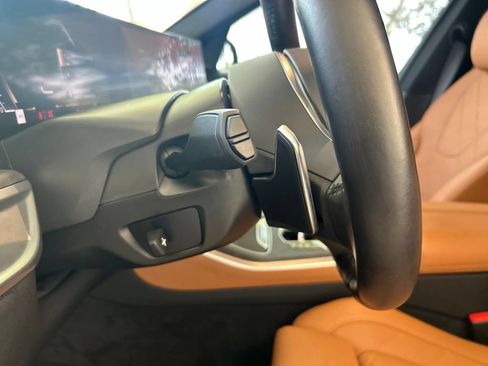 Used 2025 BMW X5 sDrive40i w/ M Sport Package RWD image 50