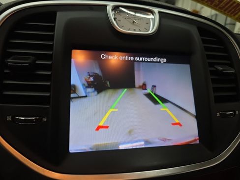 Used 2013 Chrysler 300 AWD w/ Driver Convenience Group image 34