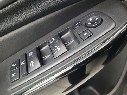 Used 2020 Jeep Cherokee Latitude Plus image 27