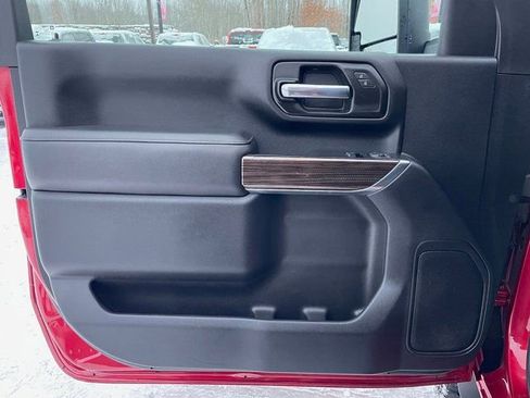 Used 2021 Chevrolet Silverado 2500 LT w/ Convenience Package image 9