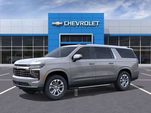 New 2026 Chevrolet Suburban LT w/ Comfort Package image 2