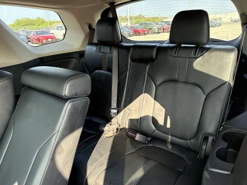 Used 2024 Honda Pilot EX-L image 25