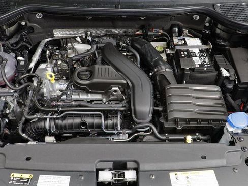 New 2025 Volkswagen Taos S image 22