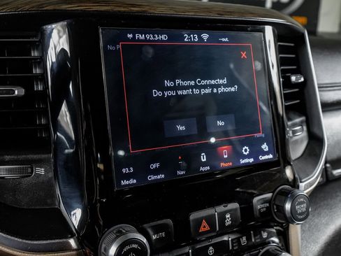 Used 2019 RAM 2500 Laramie image 26