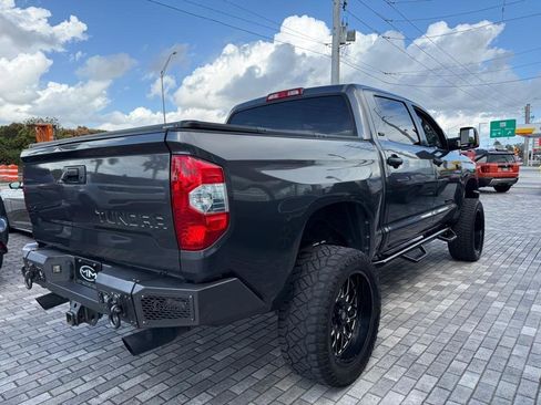 Used 2018 Toyota Tundra SR5 w/ SR5 Upgrade Package image 8