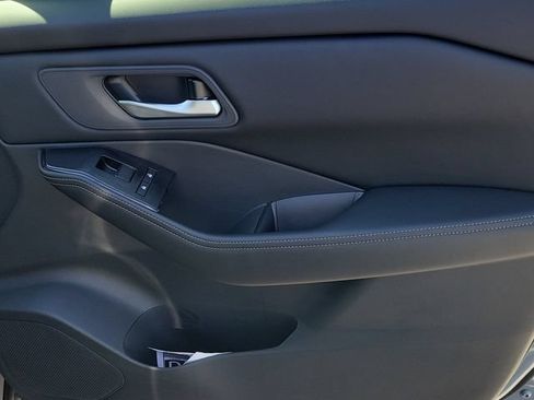 New 2026 Nissan Rogue SV w/ Cold Weather Package FWD image 36